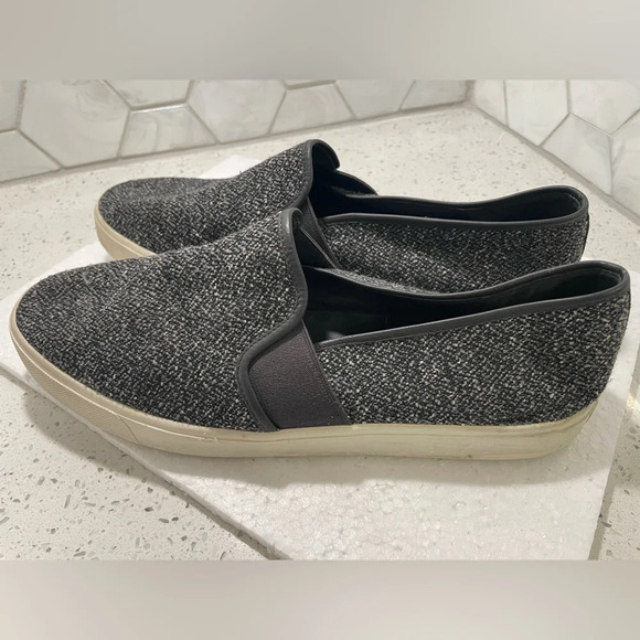 VINCE Woman’s Gray White Preston Wool Slipon Size Uncertain Believe Sz 10 - Picture 4 of 9